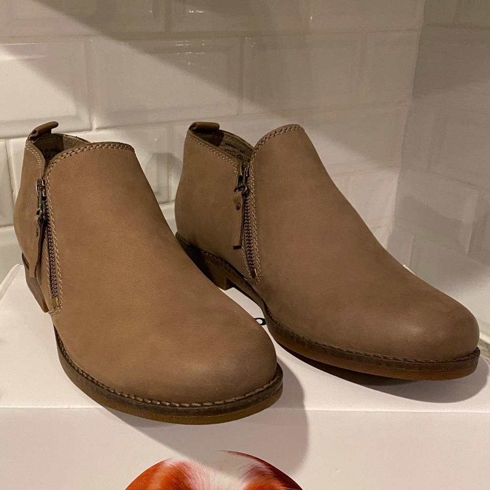 Hush Puppies women’s bootie